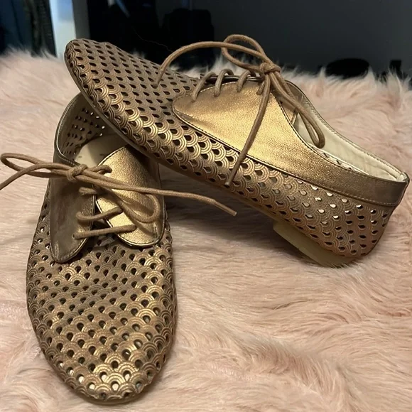 Women’s Artistic Loafers - Picture 3 of 6